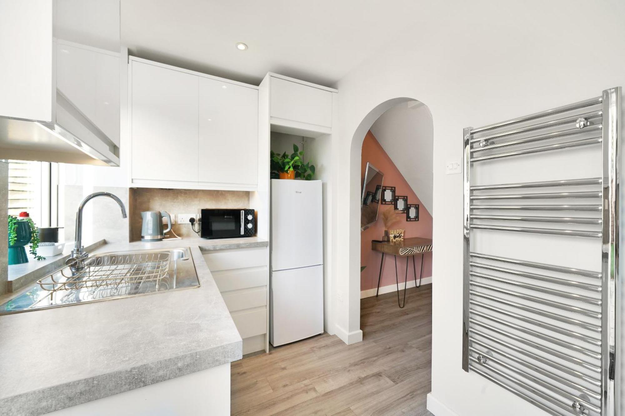 Cosy Corner In Aylesbury Near Stoke Mandeville Hospital & Town Centre With Private Parking Esterno foto