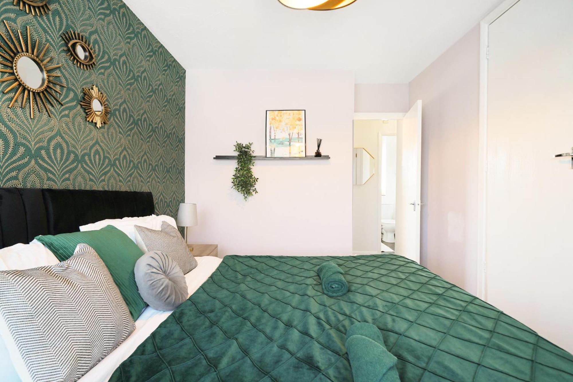 Cosy Corner In Aylesbury Near Stoke Mandeville Hospital & Town Centre With Private Parking Esterno foto